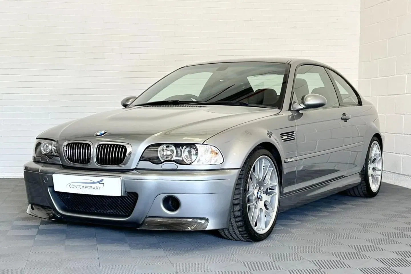 Manual-BMW-M3-E46-CSL.webp